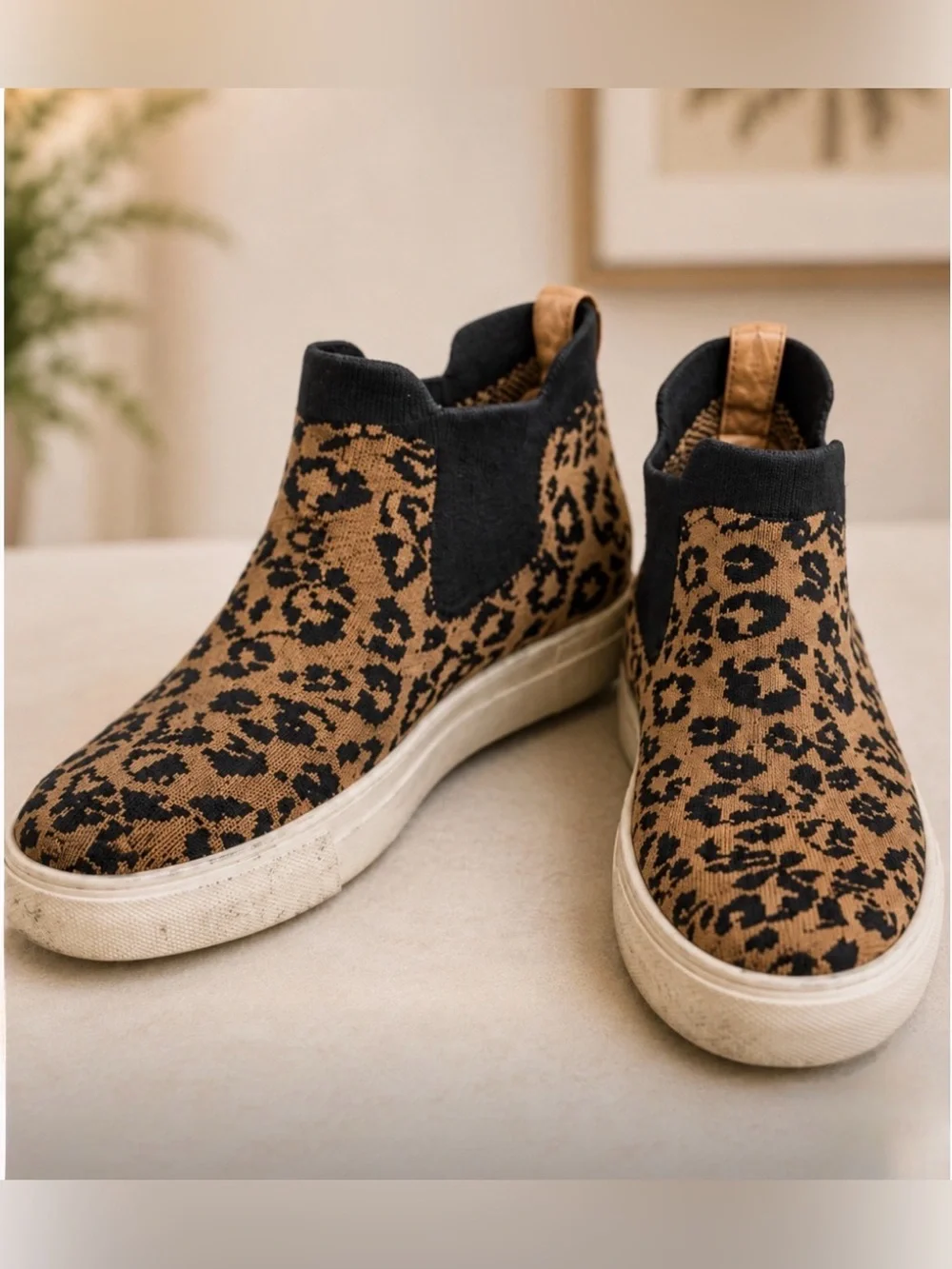 CUSHIONAIRE Women's High Top Leopard Print Slip-On Knit Sneakers - size 6.5